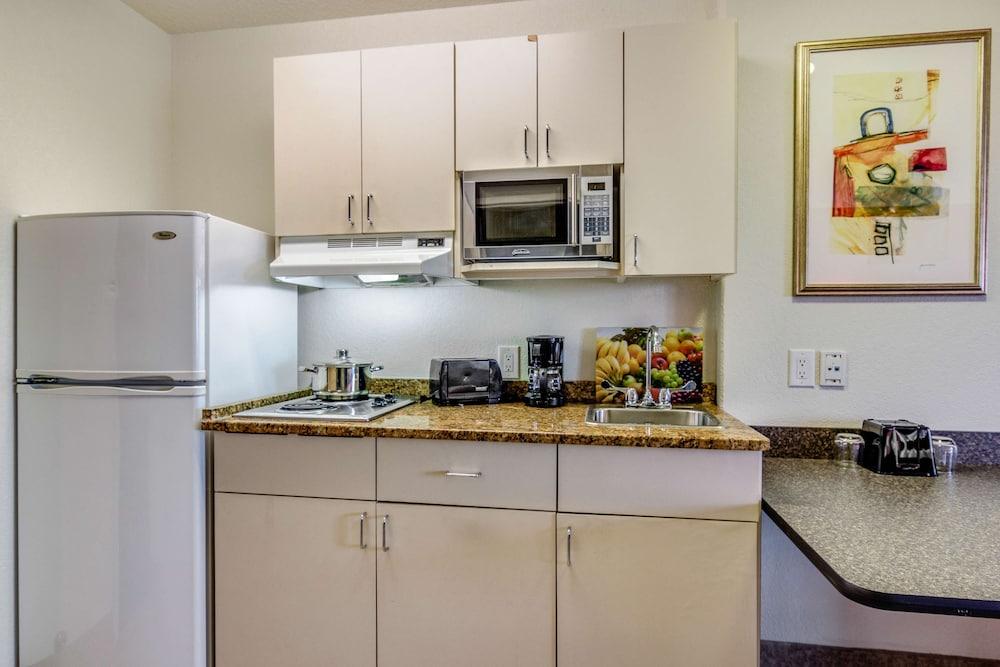 Motel 6-Saskatoon, Sk Εξωτερικό φωτογραφία