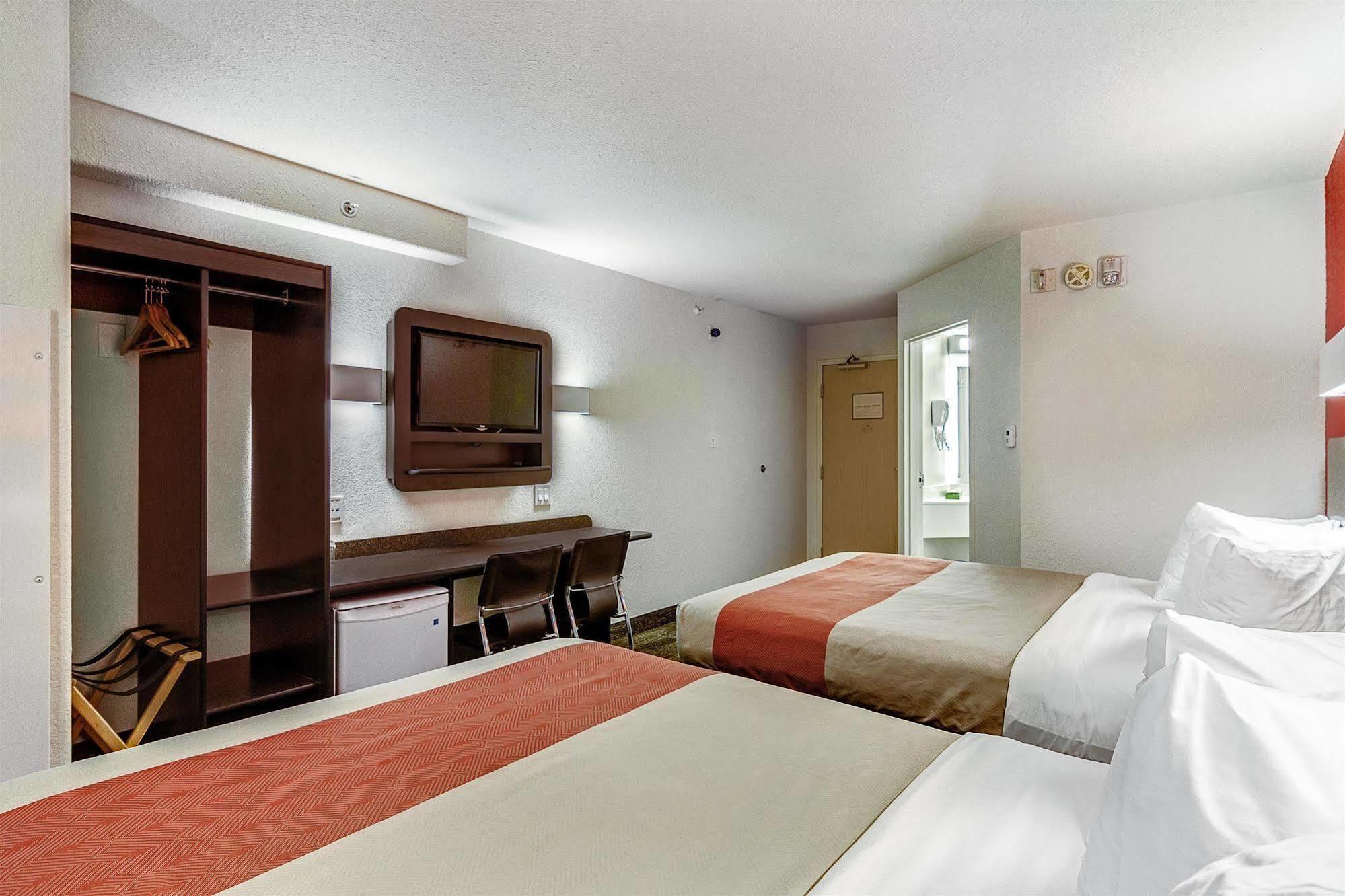 Motel 6-Saskatoon, Sk Εξωτερικό φωτογραφία